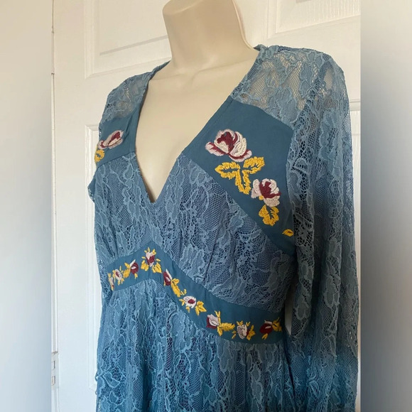 Mi Ami Blue Floral Embroidered Vneck Bohemian Dress - Picture 3 of 6